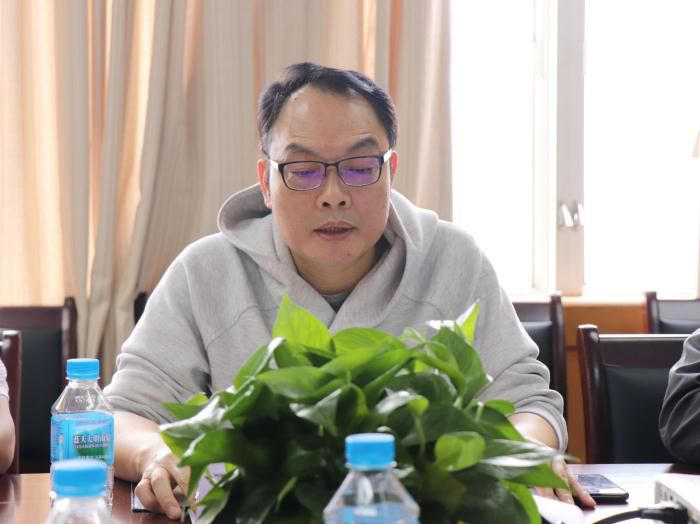 6周兴耀出席并讲话。。。。谭倩文 摄_700x524.jpg