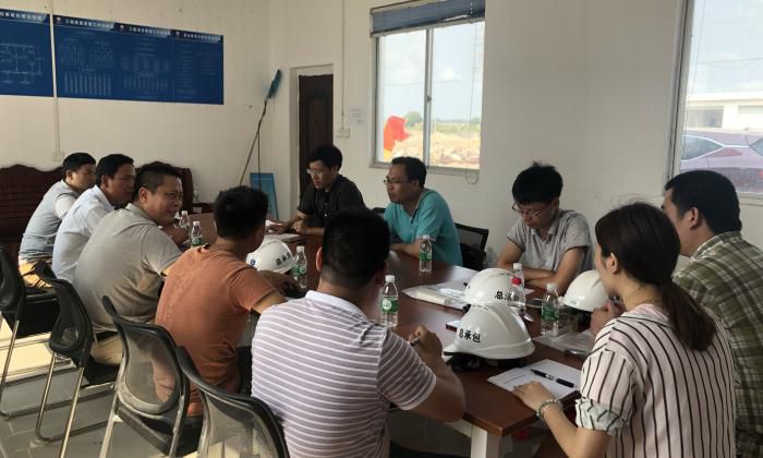 1聚会现场。。。卢丽君 摄700.jpg