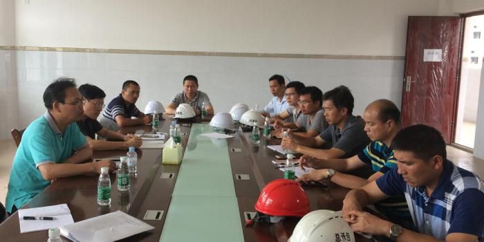 8.1聚会现场。。。。。。石安摄700.jpg