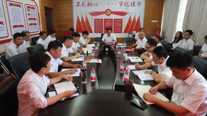 7典范事例剖析会现场。。。谭龙 摄700.JPG