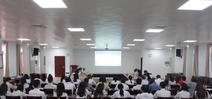 8聚会现场。。邓灿滨 摄700.jpg