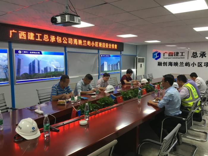 5聚会现场。。刘世威 摄700.jpg