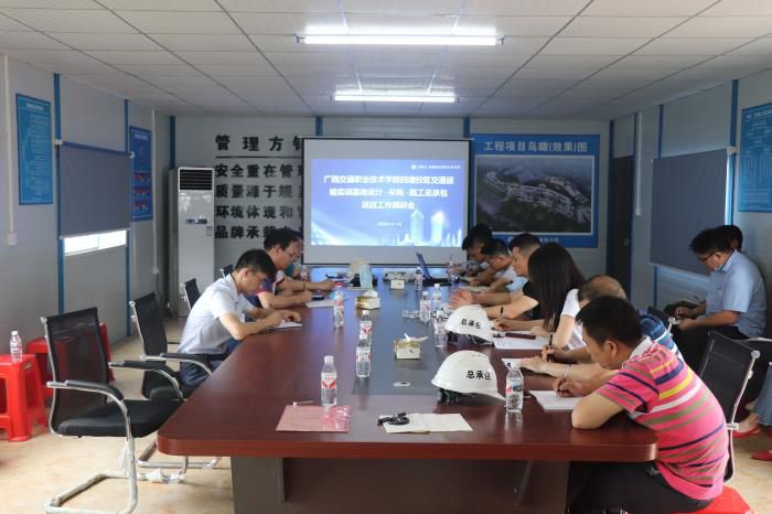 4.1聚会现场。。 杨俊峰 摄700.jpg