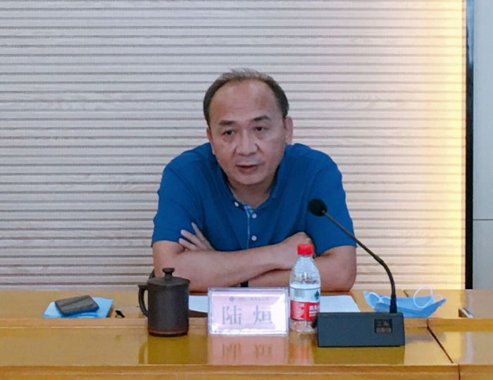 陆烜讲话。。。。覃洪浩  摄1.jpg