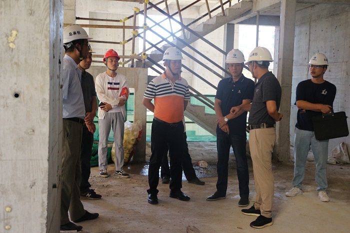 现场检查。。。。。张钊林 摄.JPG