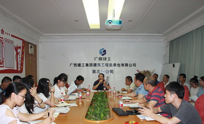 聚会现场。。。。。邓灿滨 摄.JPG