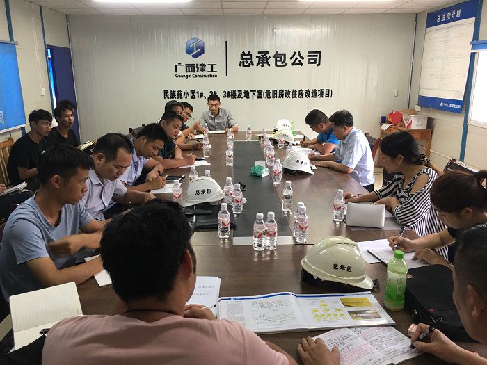 聚会现场。。。。。 梁爽 摄.jpg