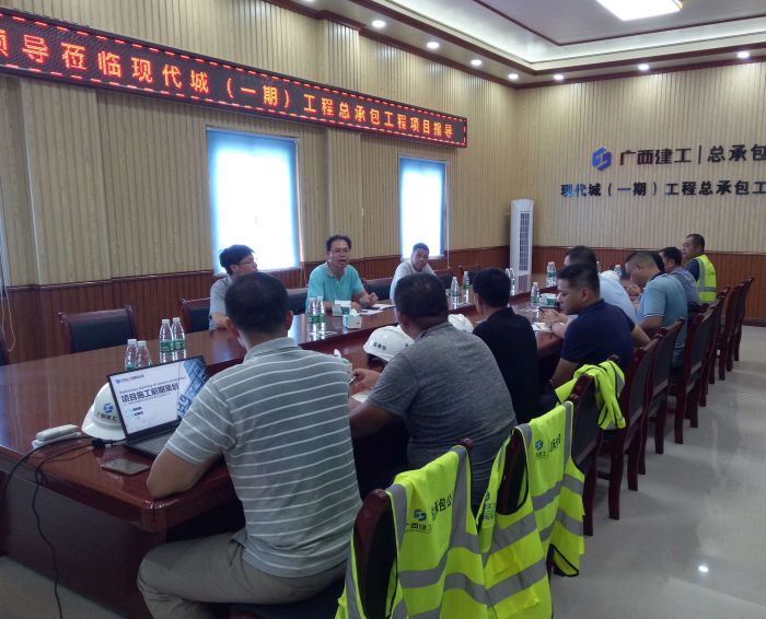 6聚会现场。。蓝显术 摄.jpg