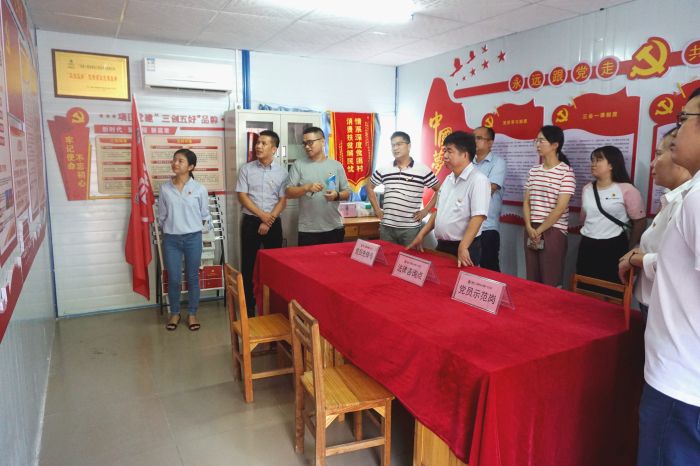 47观摩现场。。谢微旋 摄.jpg