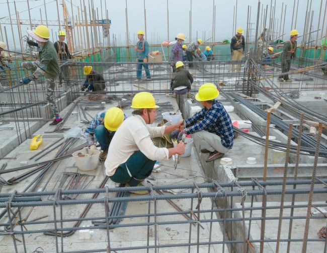 标准层钢筋绑扎。。。阮文源 摄.jpg