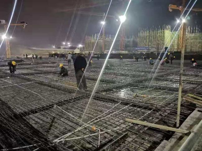 9  贯彻落实“5+2” “白+黑”。。。。。罗凯 摄.jpg