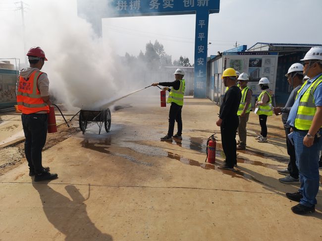 6.1  火灾事故救援演练现场。。。。。宁祥江 摄.jpg