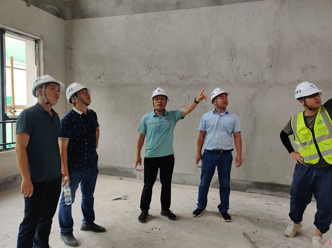 检查现场。。。。杨康 摄（修图）.jpg