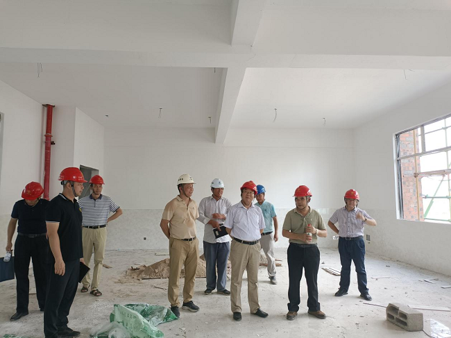 实地审查项目建设。。。。莫杰妃 摄（修图）.png