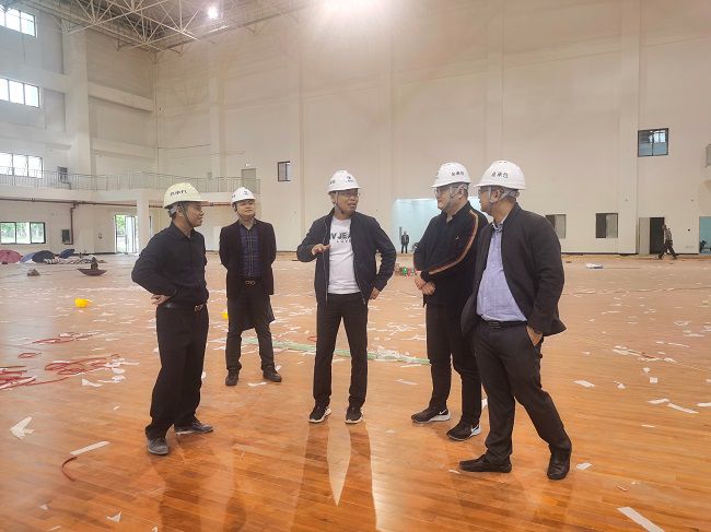 现场指导事情。。刘博群 摄（修图）.jpg