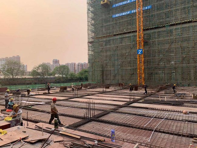 施工现场。。。。。。何天天 摄（修图）.jpg
