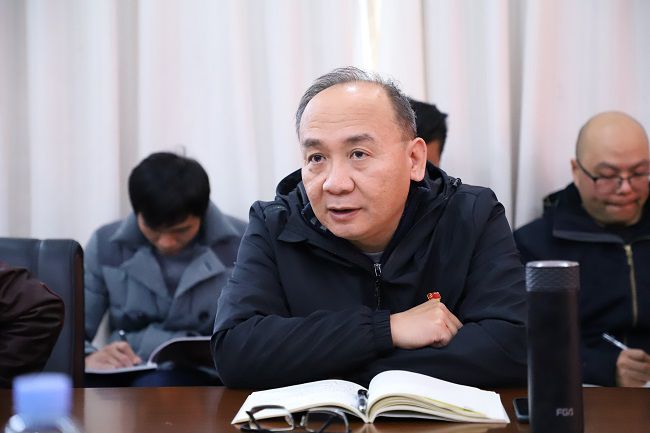 陆烜讲话。。。。。。侯健杰 摄（修图）.jpg