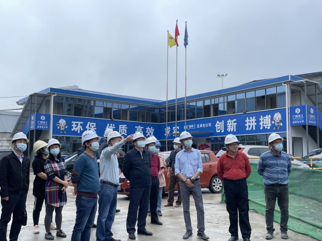 视察项目进度。。。梁观德 摄（修图）.jpg