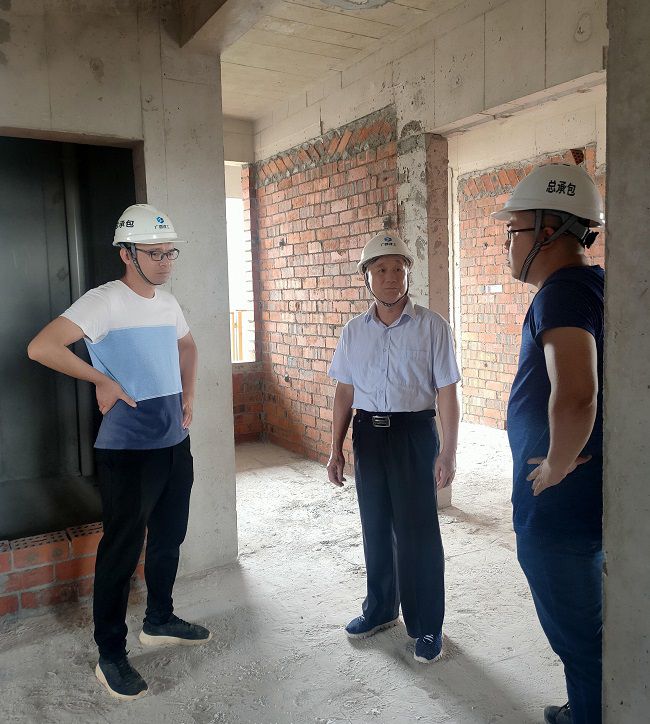 张强到竹塘路项目指导创优事情。。。。胡江 摄（修图）.jpg