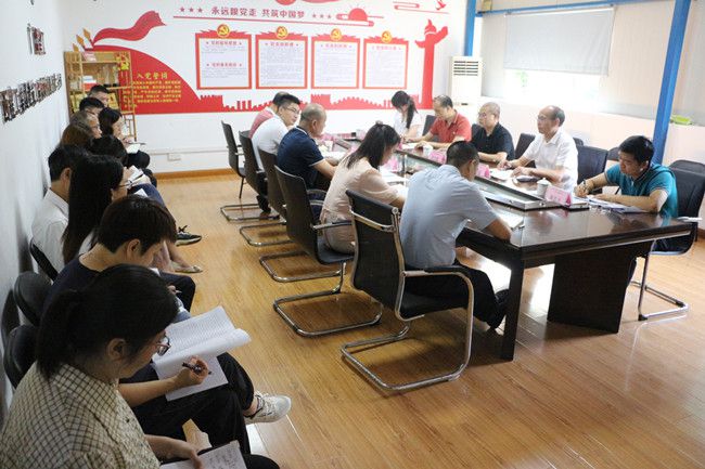 聚会现场。。。。。。张钊林 摄（修图）.jpg