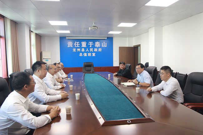 座谈会现。。。。ㄐ尥迹.jpg