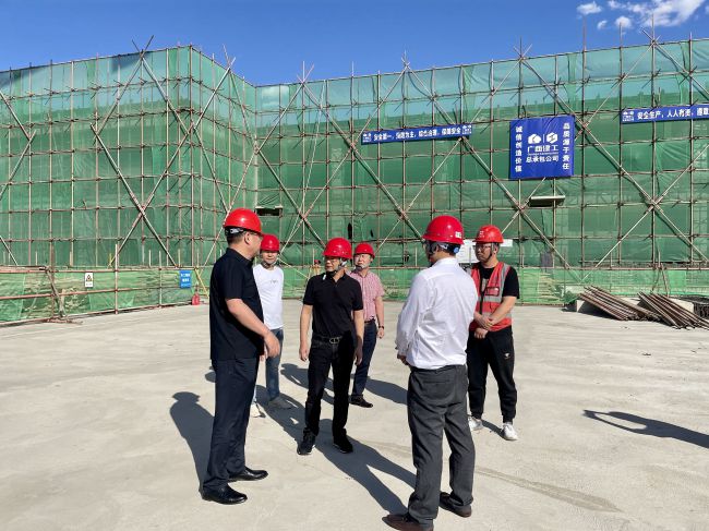 现场调研。。。。。。关惠琳 摄（修图）.jpg