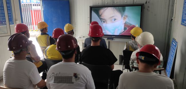 寓目教育视频。。。。；；；普鹩 摄（修图）.jpg