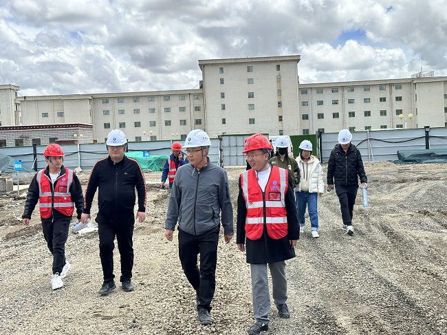 检查现场。。。许忠德 摄（修图）.jpg