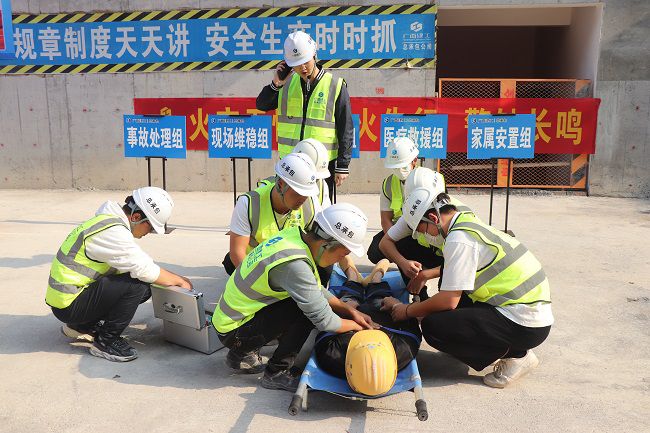 开展应急消防救援演练2。。。。。周煜川 摄（修图）.jpg