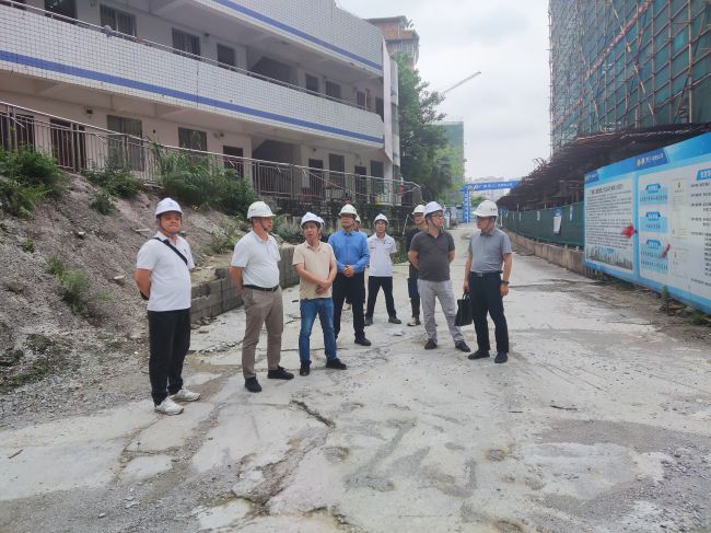 现场指导。。。。。邓伟民 摄（修图）.jpg