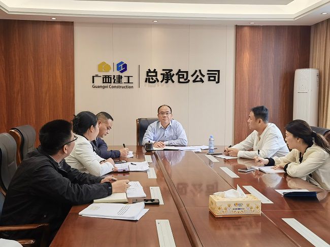 聚会现场修图 周燕 摄.jpg